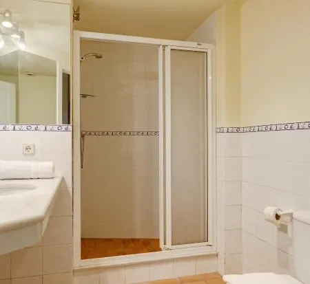 Sleeps 6 With Wifi Apartamento Llafranc
